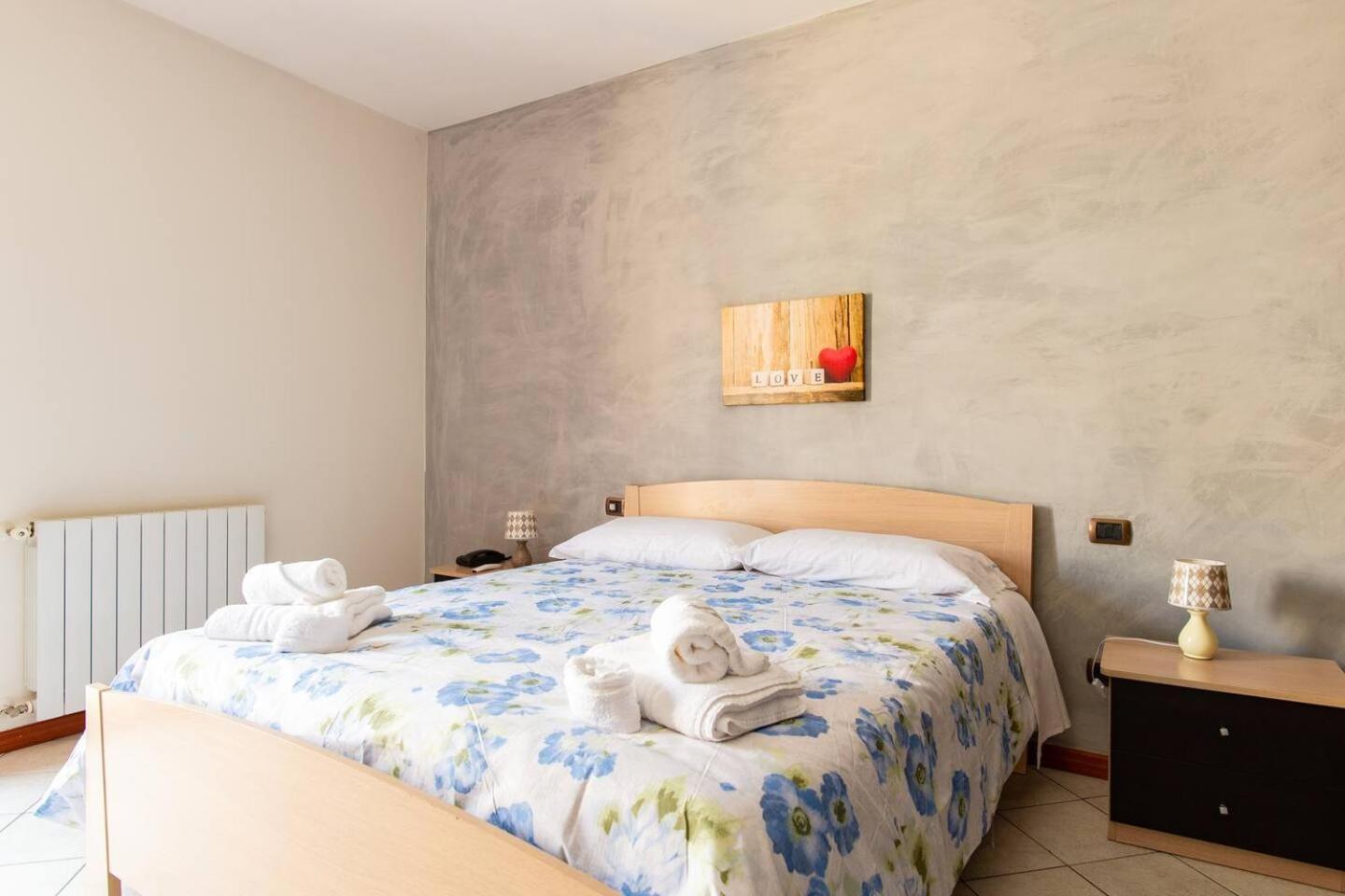 2 Apartments - Akragas Home 1 & 2 On Via Atenea City Center With View Agrigento Exterior photo